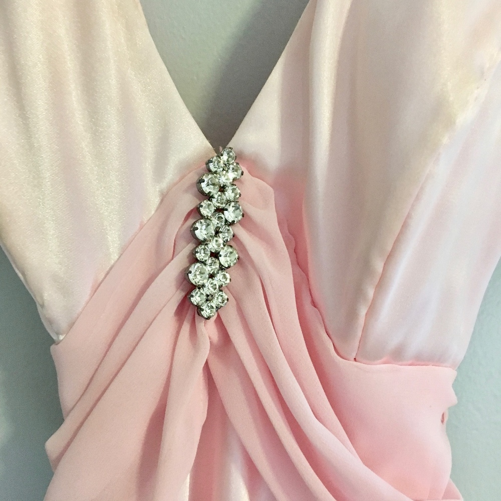 Formal Dress - Picture 3 of 6
